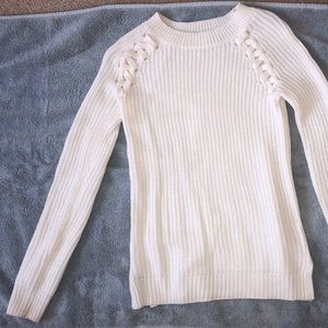 💖3/$15 SALE So Cable Knit Sweater NEW